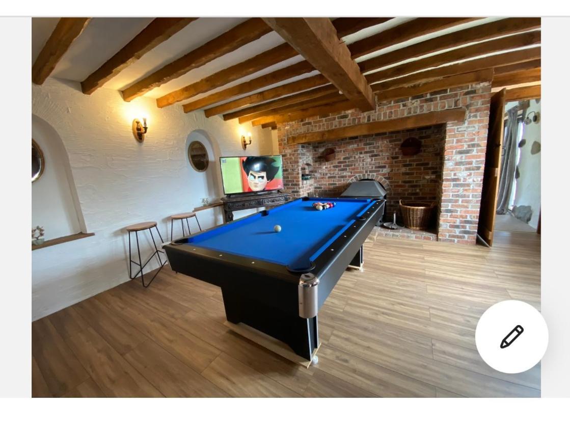 바머스 Beautiful Secluded Farmhouse With Hot Tub 빌라 외부 사진